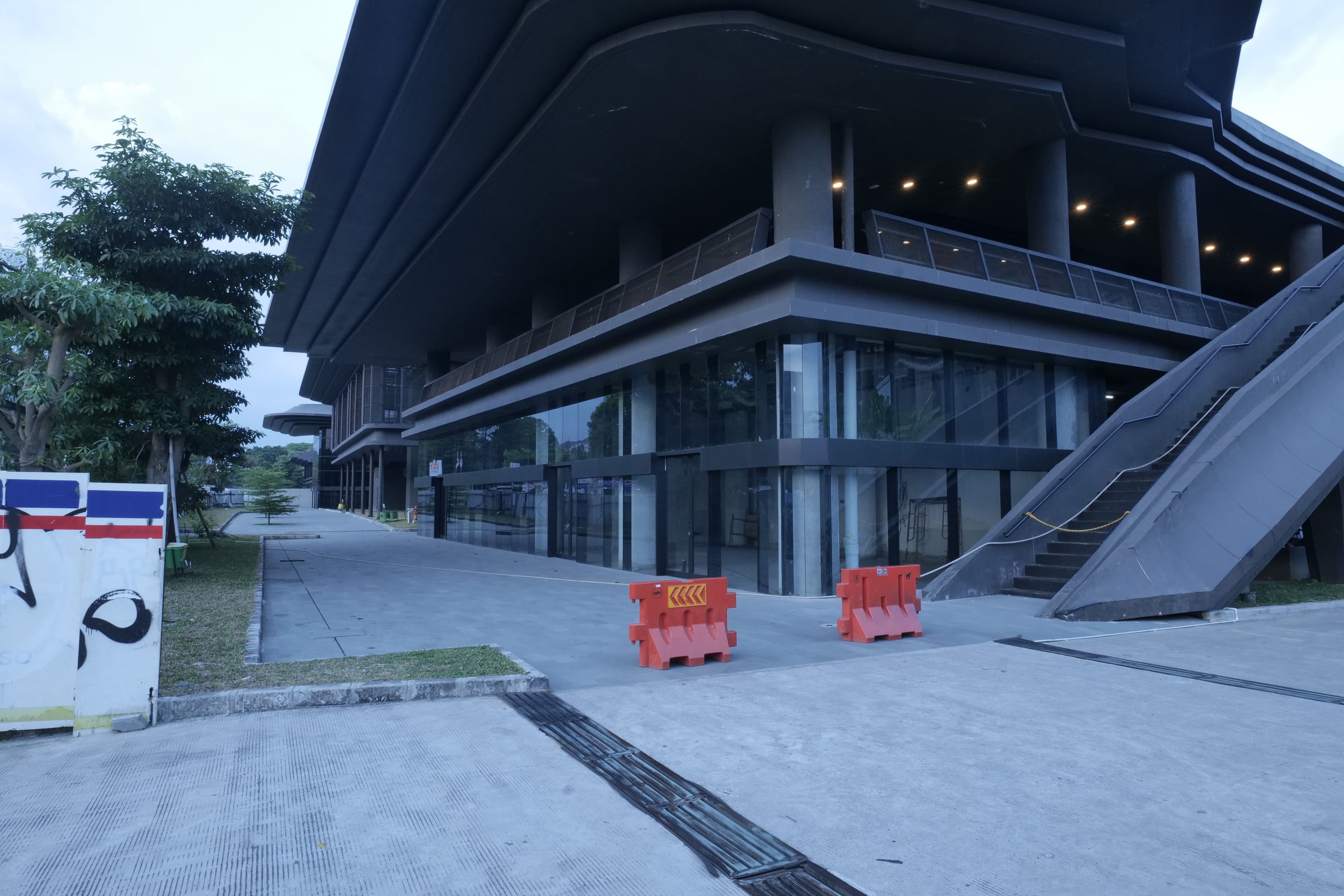 Venue 1